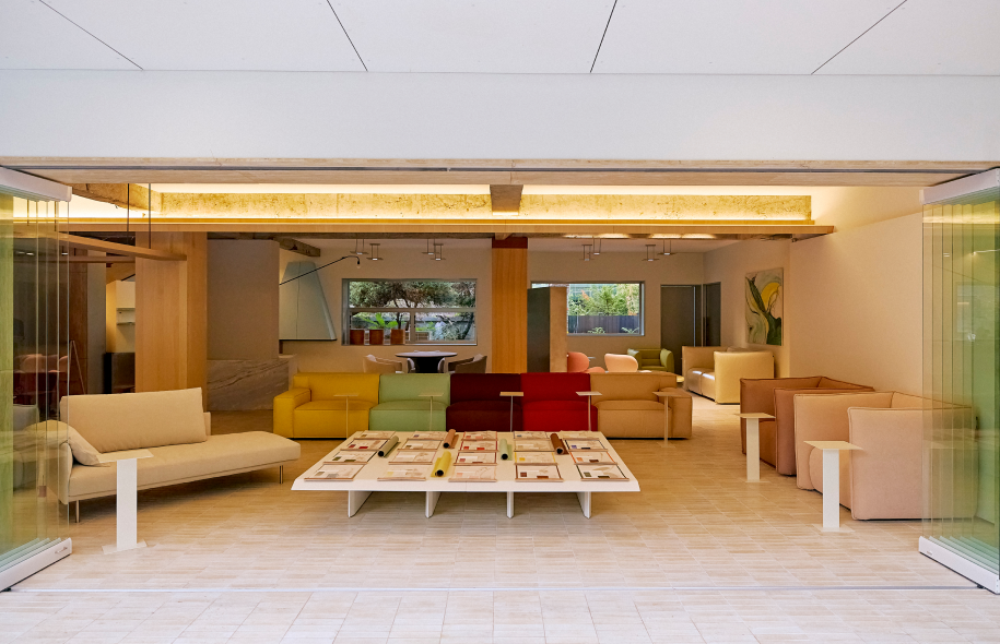 A garden lounge With 블루메미술관